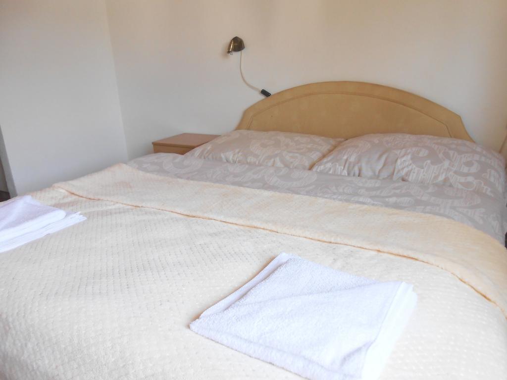 White Rabbit Hall Podebrady Ruang foto