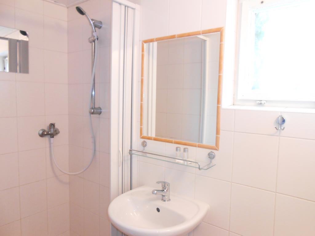 White Rabbit Hall Podebrady Ruang foto